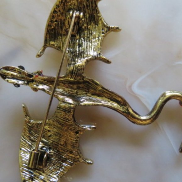Dramatic RED & Gold Alloy DRAGON Brooch / Pendant (K304) - Picture 5 of 5